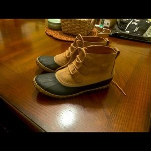 Sorel ankle boots